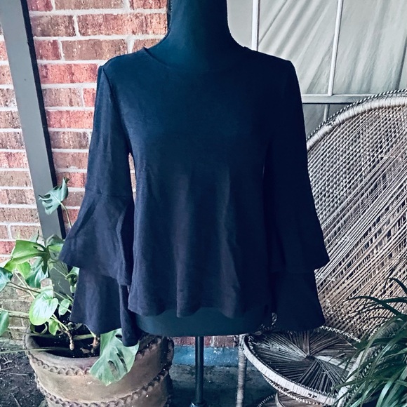 Women’s ERI + ALI Black Bell Sleeve Top - Picture 5 of 7